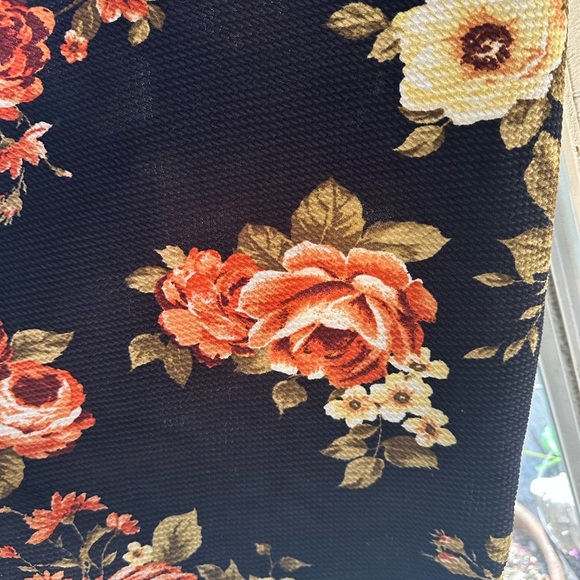 Iris-Floral Halter Bodycon Midi Dress-Size Large-Stretch - Picture 9 of 10